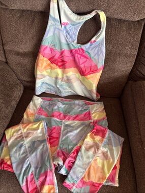 Pro Player Multicolor Pastel Stripe Sports Bra & Leggings Set